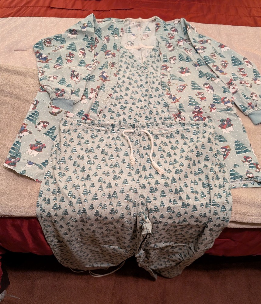 3 Piece Winter Scrub Set size Medium