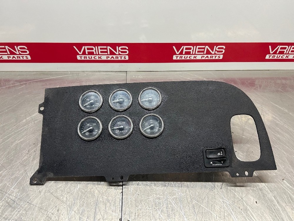 PETERBILT S64-6024-300 PANEL-DASH B CHARCOAL