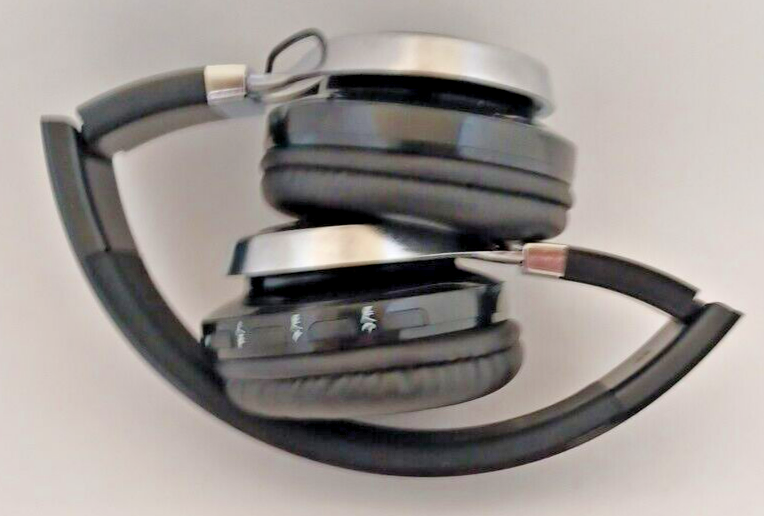 NEW HYPERGEAR RAVE BLUETOOTH SPEAKER & HEADPHONES MULTI-COLORED LIGHTSHOW