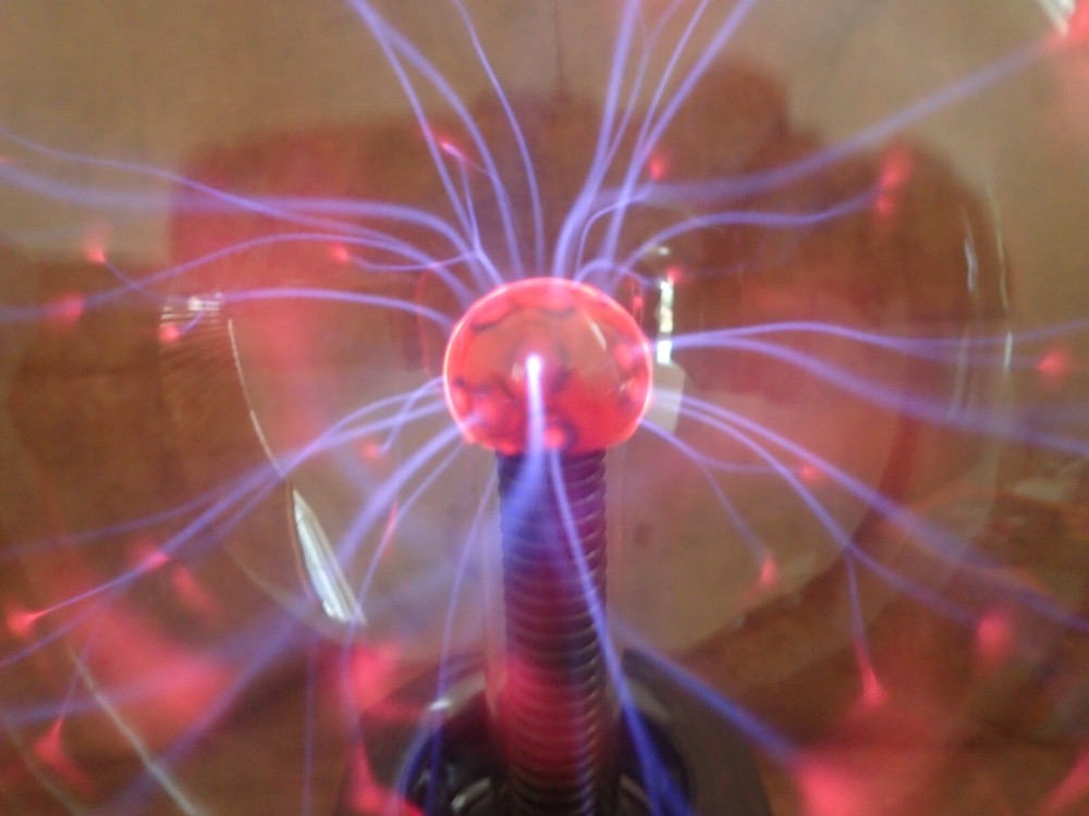 Creative Motion 7 inch Nebula plasma ball