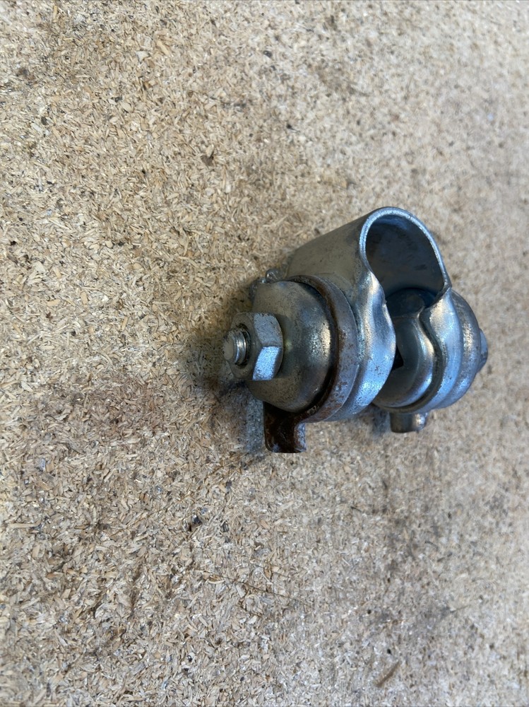 Old Style Saddle Clamp