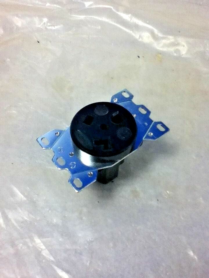 Hubbell 9315 RECEPTACLE