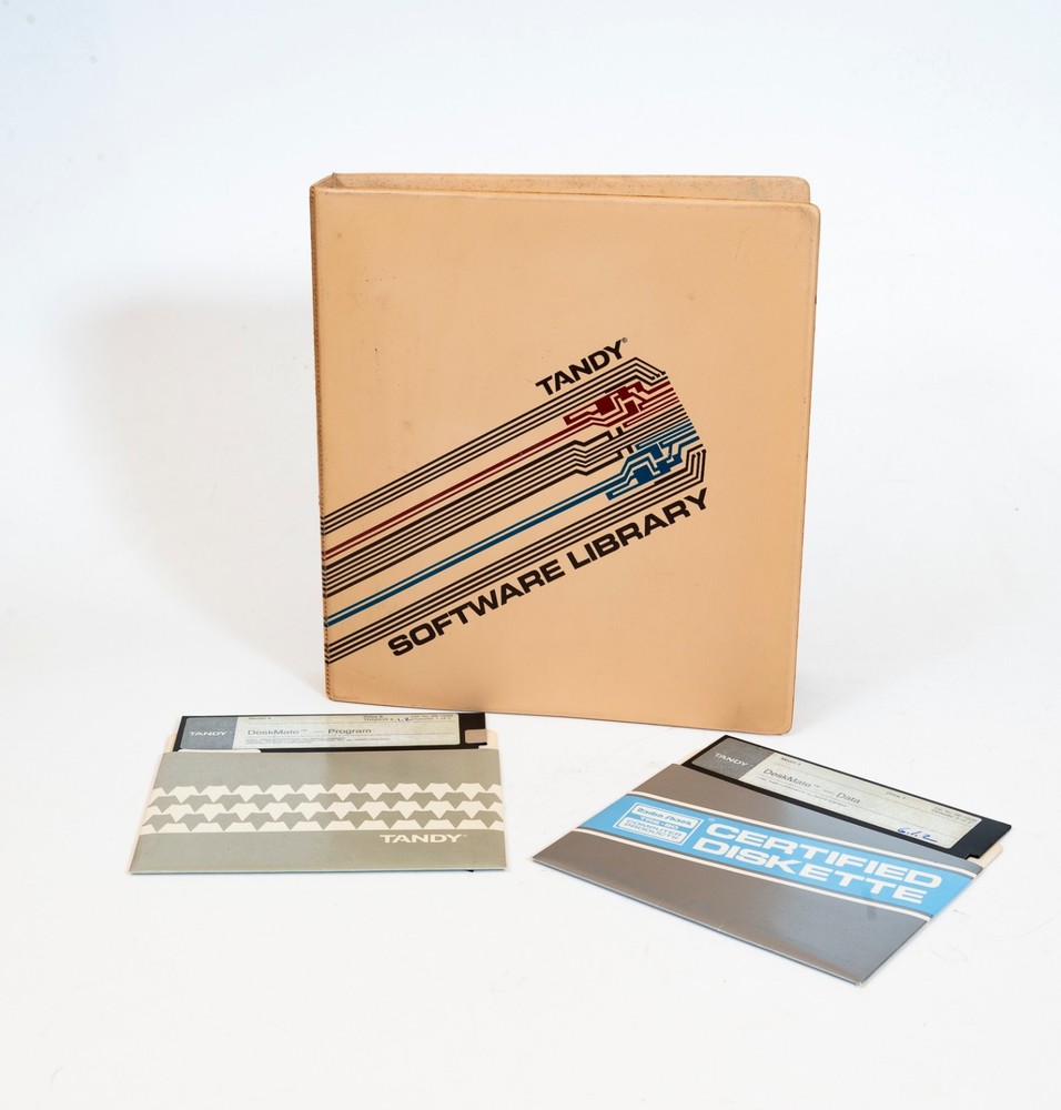 TSR 80 Deskmate Softwatre Disk with Manual