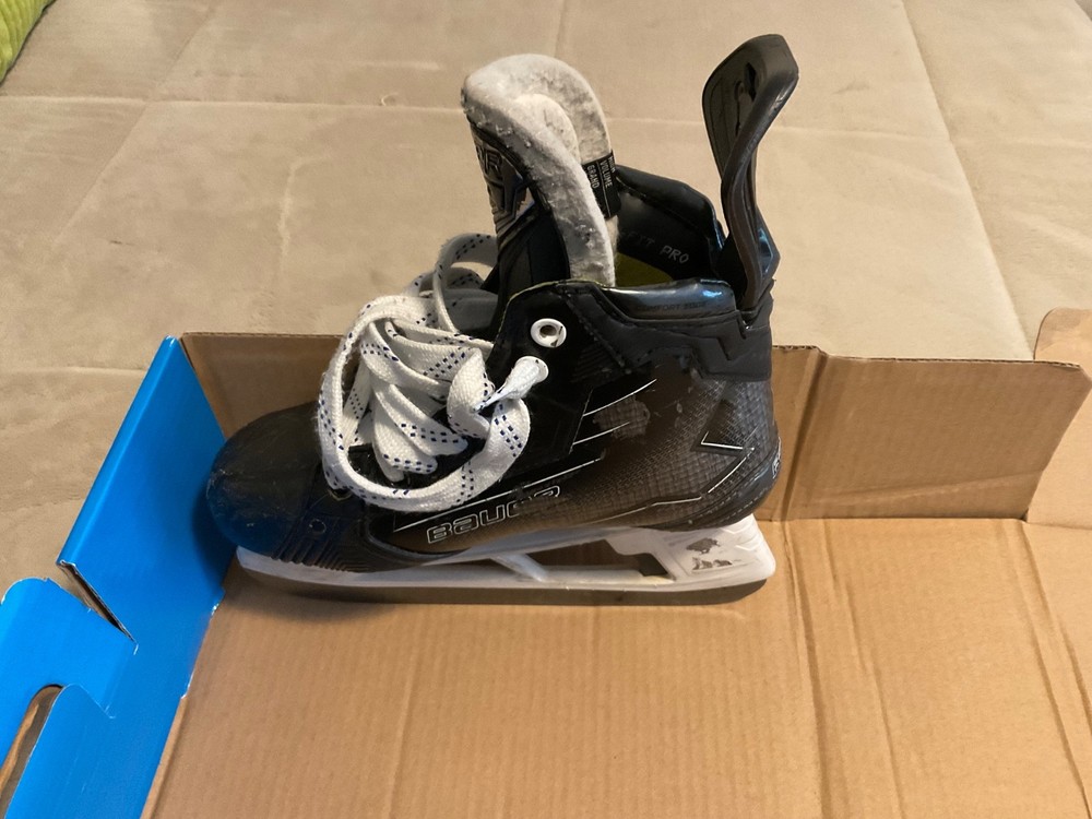 Bauer M50 Pro Intermediate Ice Hockey skates