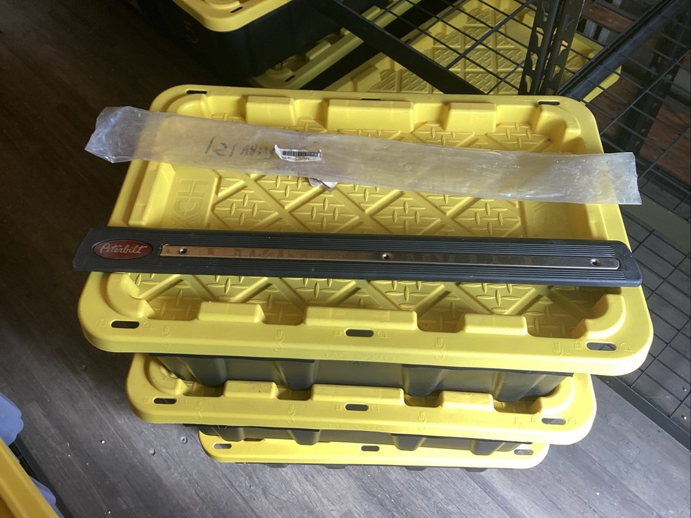 Peterbilt ALUMINUM THRESHOLD Trim/Panel