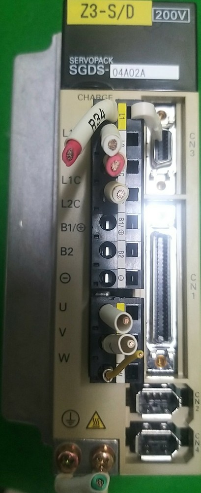 YASKAWA SGDS-04A02A SERVOPACK, USED