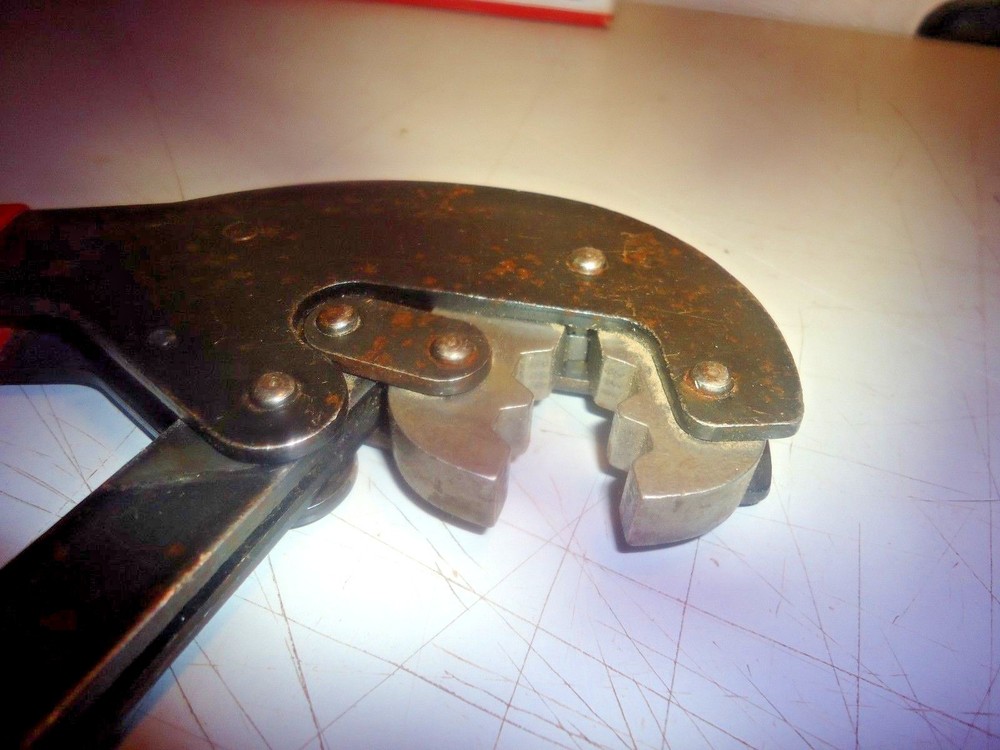 Crimping pliers_________________________________24-P