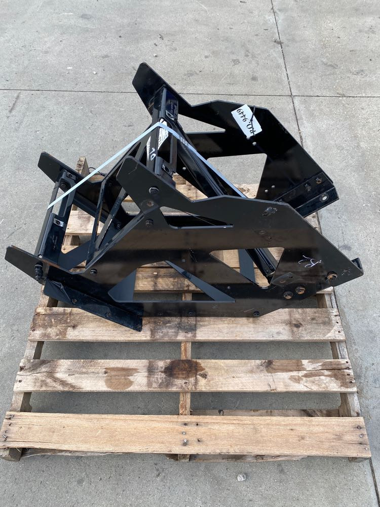 Kenworth Frame Step (722-10224)