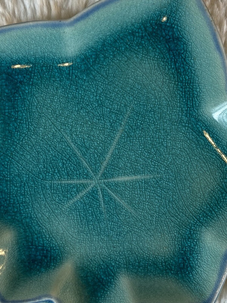 Ice Crack Glaze Maple Leaf Ceramic Side Dish