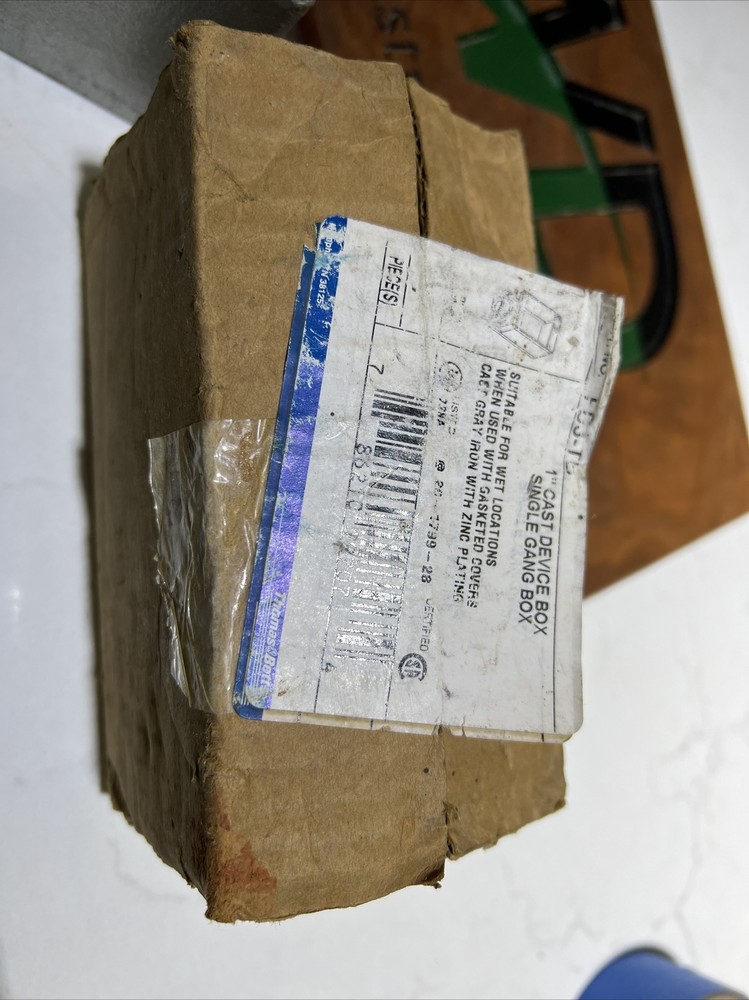 Thomas & Betts NSB FD3-TB Outlet Accy Device Box