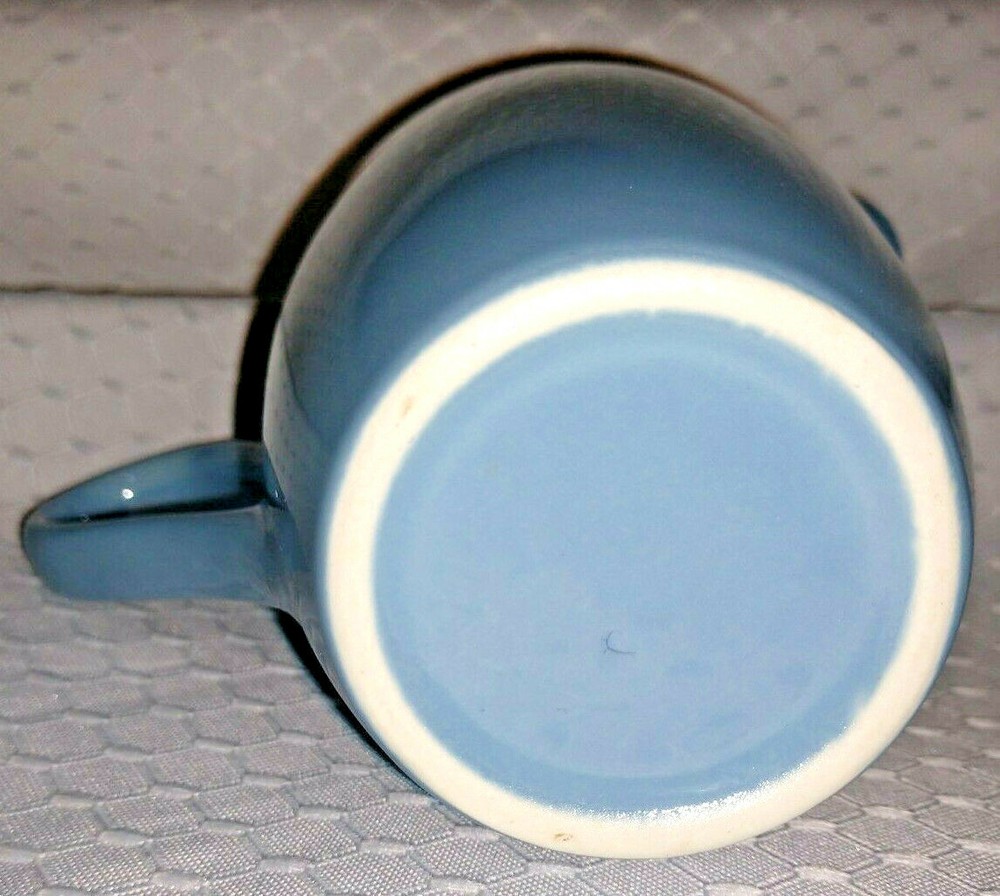 Homer Laughlin Richelieu Pattern Creamer Blue White
