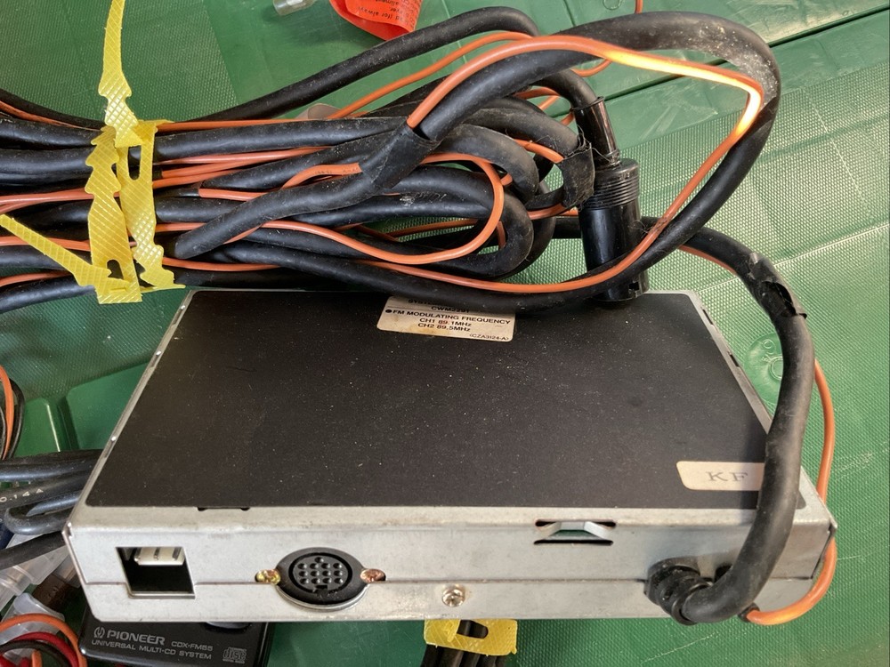 SYSTEM CONTROLLER CWM2601 FM MODULATING FREQUENCY