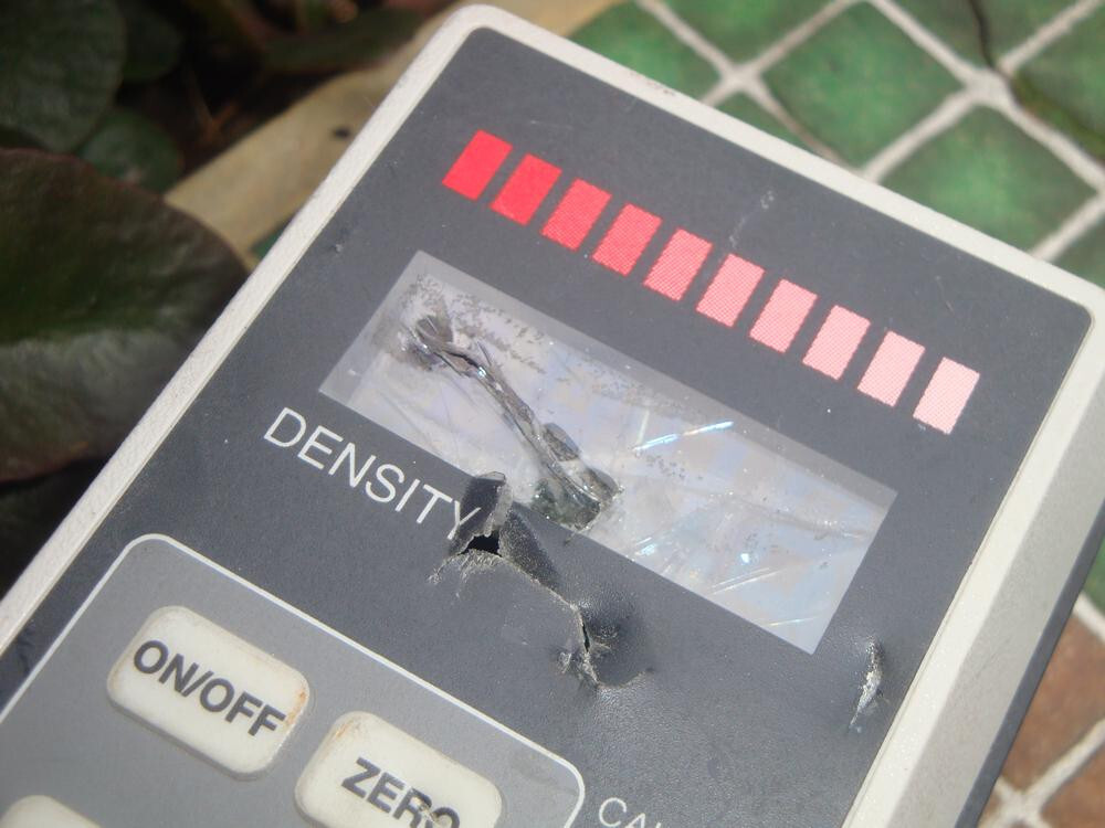 LCD Screen Broke Fluke 07-443 Digital Clamshell Densitometer