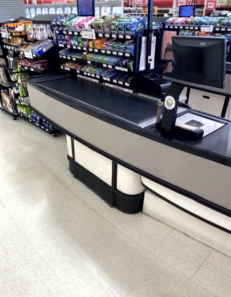 Supermarket Single Belt Checkout Counter