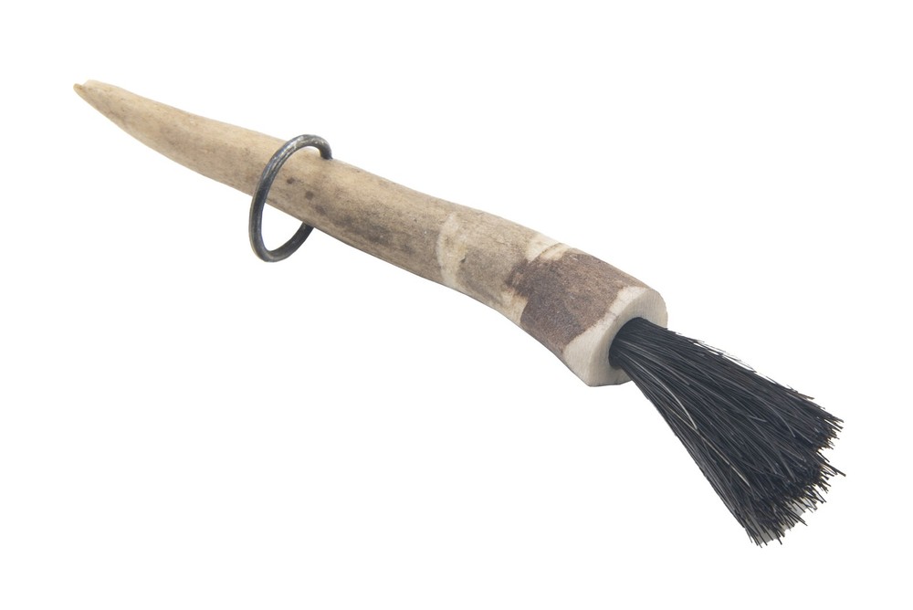Muzzle-Loaders™ Antler Flintlock Pan Brush
