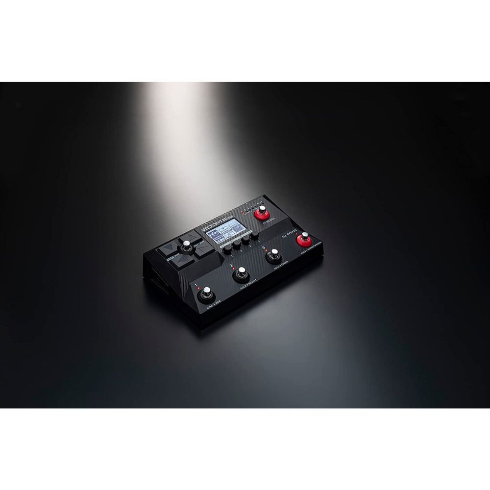 Zoom B2 Four Amplifier and FX Emulator Pedal