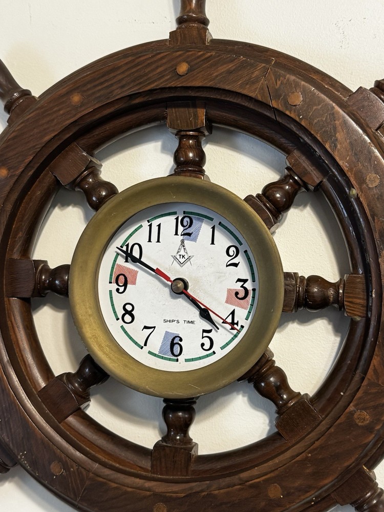 Vintage Maritime Ship Wheel Non Work Wall Clock 20” , Small Crack See Pics