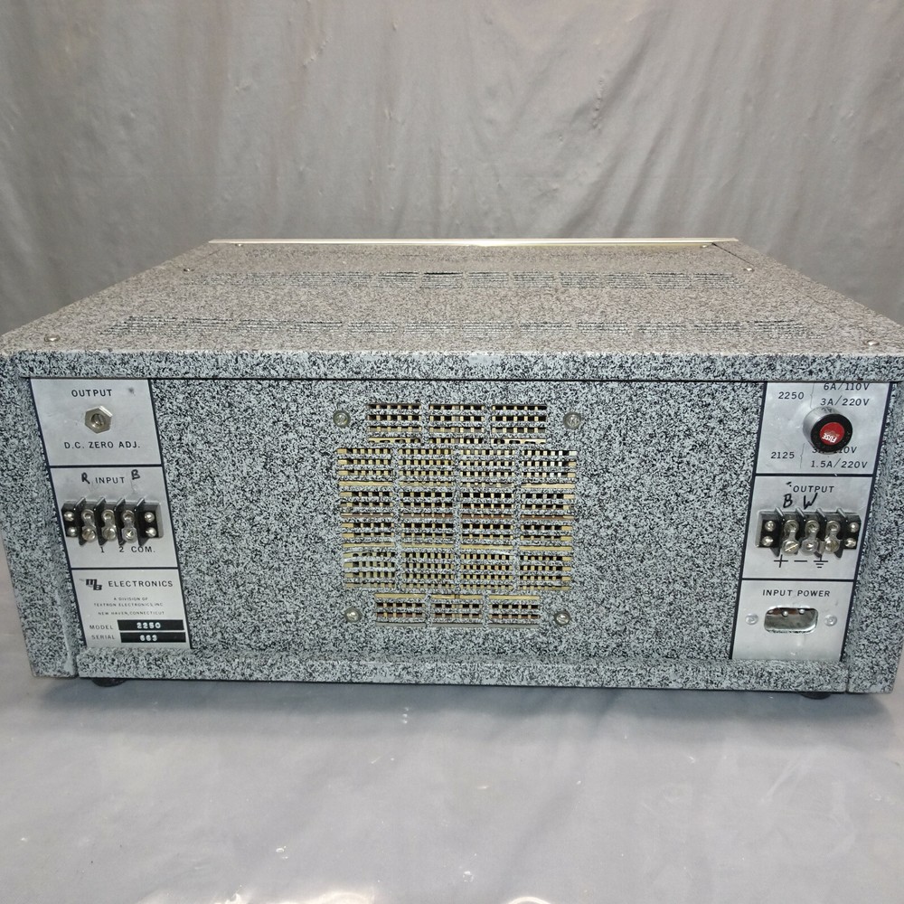 MB ELECTRONICS POWER AMPLIFIER 2250MB s/n 663