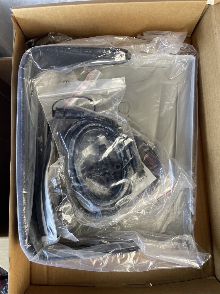 Garmin GPSMAP 7610xsv – 10” Touchscreen Chartplotter Complete FOR PARTS