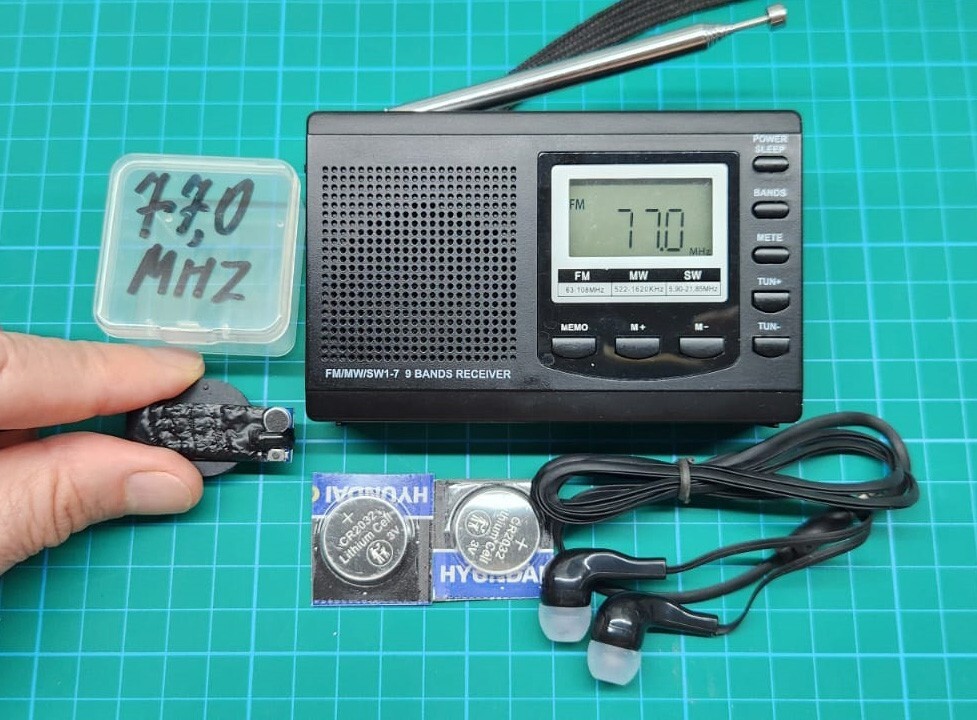 SET Micro Spy Bug operating outside FM broadcasting area + special FM receiver
