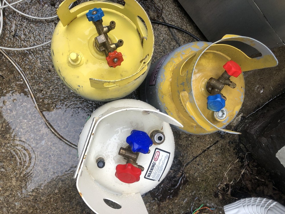 refrigerant recovery tank