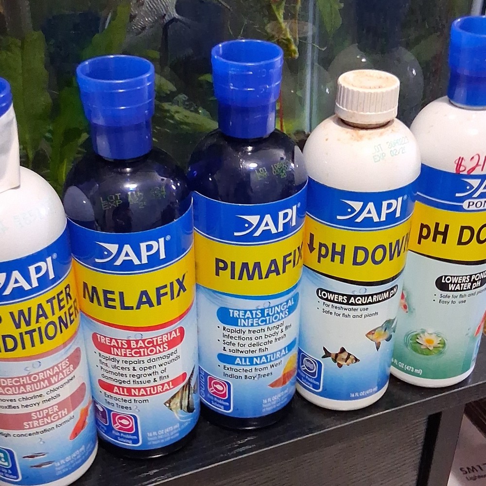 Aquarium Chemicals Essentials Bundle.