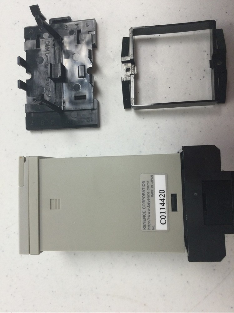 NEW KEYENCE RC-12 COUNTER, FREE SHIPPING