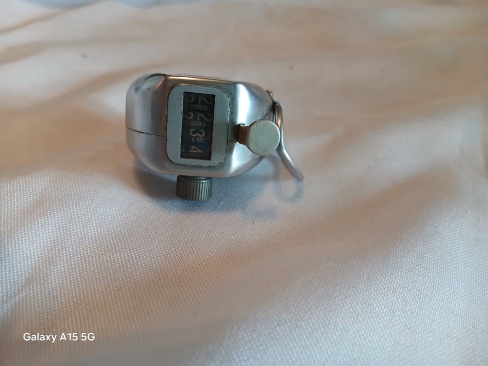 1915 Veeder Click Counter