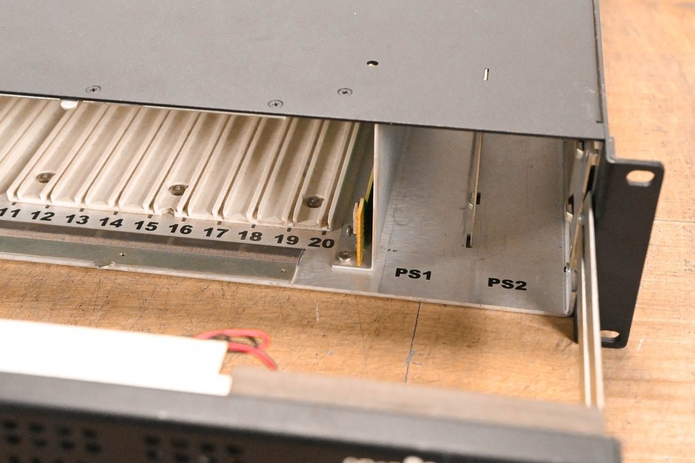 OpenGear DFR-8321 2RU Modular Frame CG01UM5