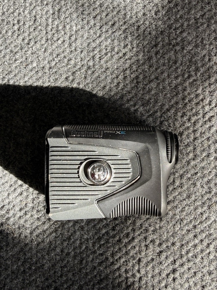 *Slightly Used* Bushnell PRO XE Golf Rangefinder