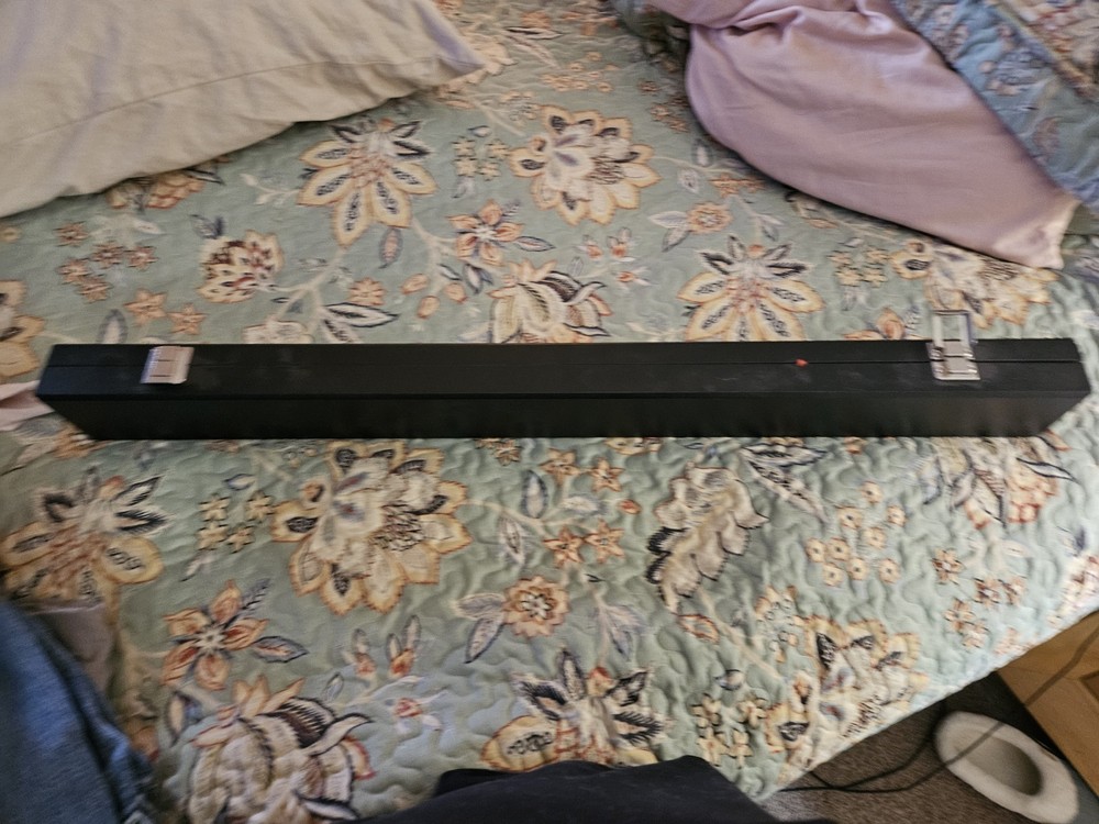 KONLLEN Brand Billiard Cue Case. Black. Hard Shell.