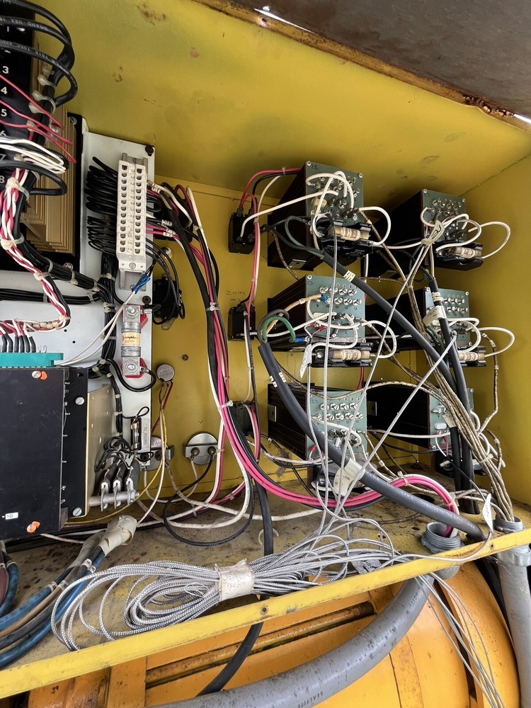 Wayne Machine and Die Co. Yellow Jacket Ventilated Single Screw Extruder