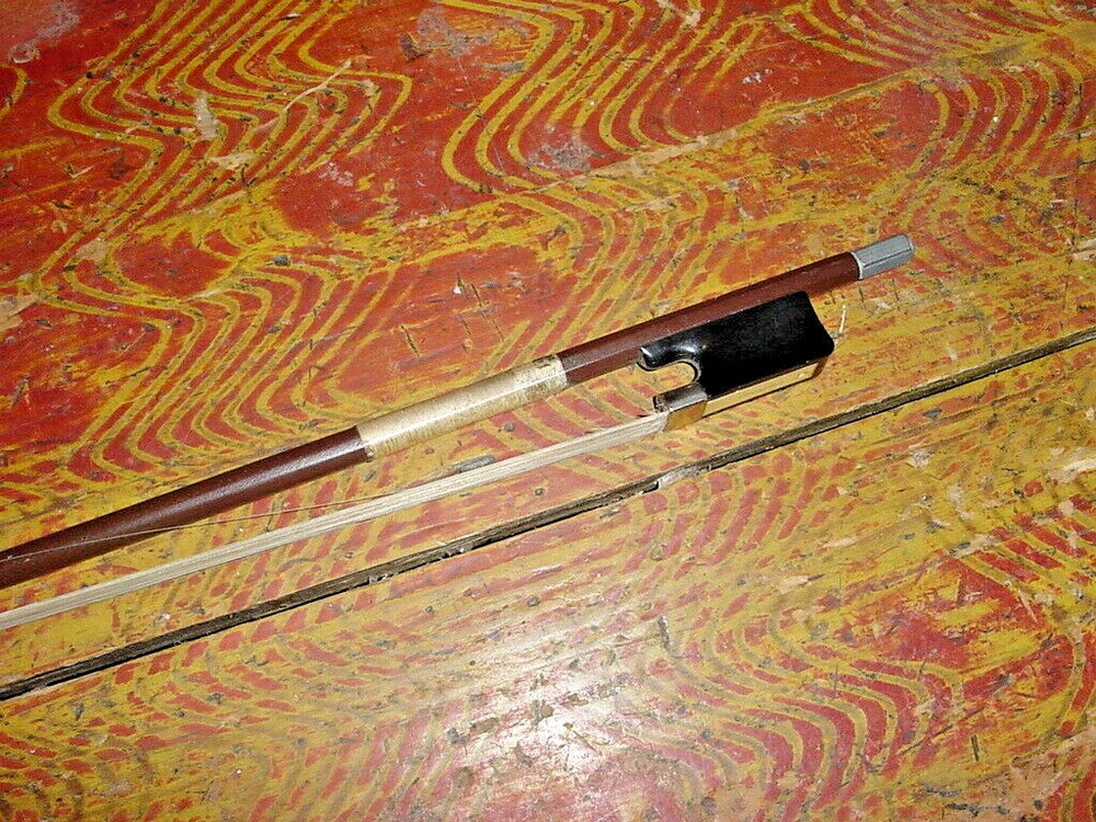 VINTAGE GLASSER VIOLIN BOW 29 " 55 grams