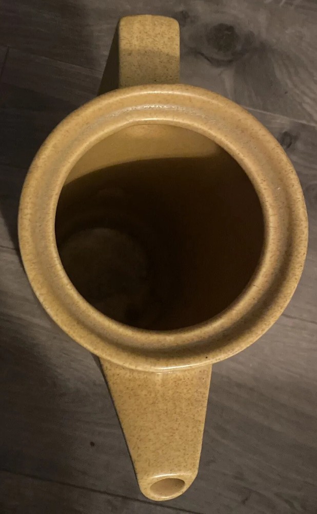 Jug Refrigerator Ceramic Pitcher w Lid Yellow EUC W No Issues