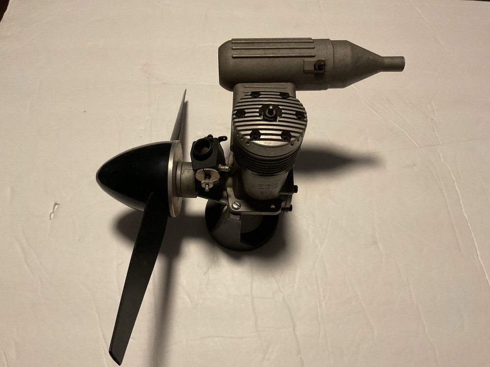 Veco 61F Glow Plug Engine w/ Muffler