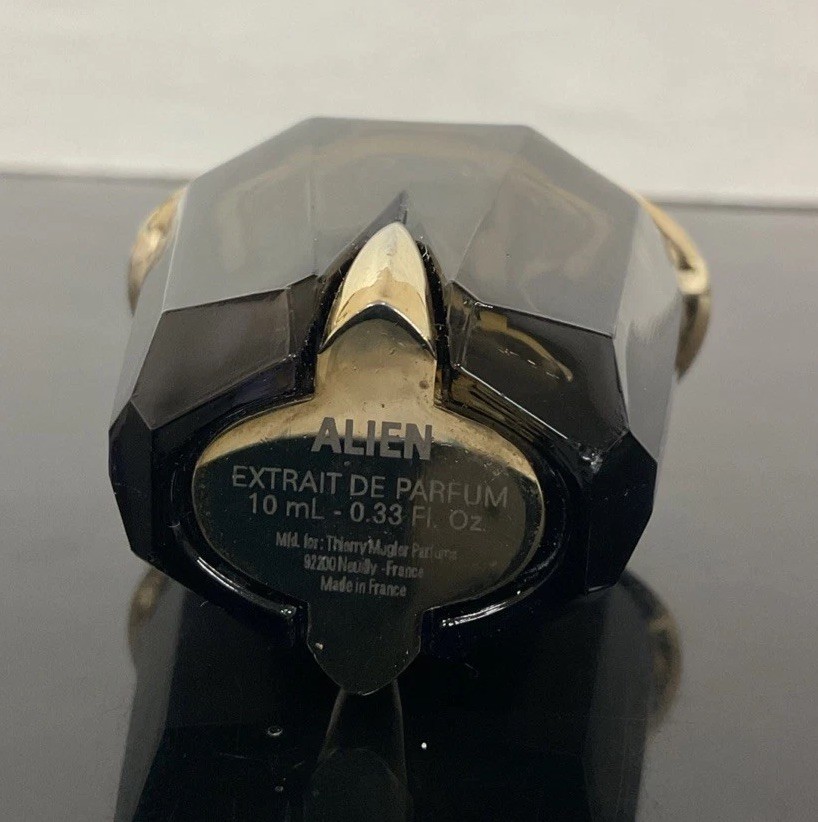 Thierry Mulger Alien Prodigy Elixir Extrait de Parfum Mini 0.33 Fl Oz, As Shown.