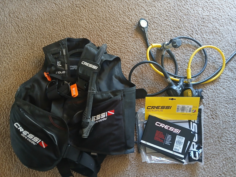 Cressi Complete dive set XL BCD and octopus