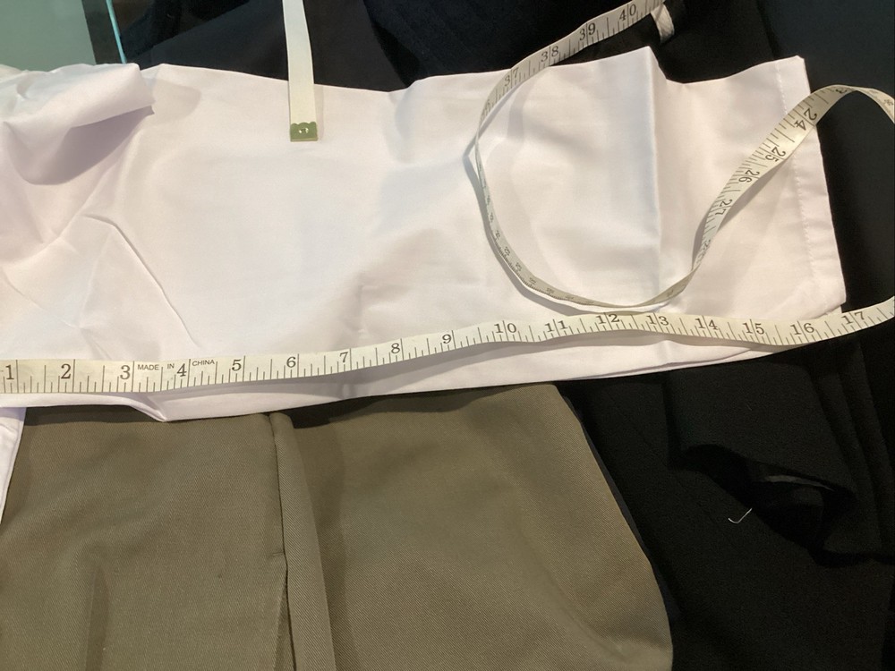 New, White Lab coat,, size M button down coat three front pockets