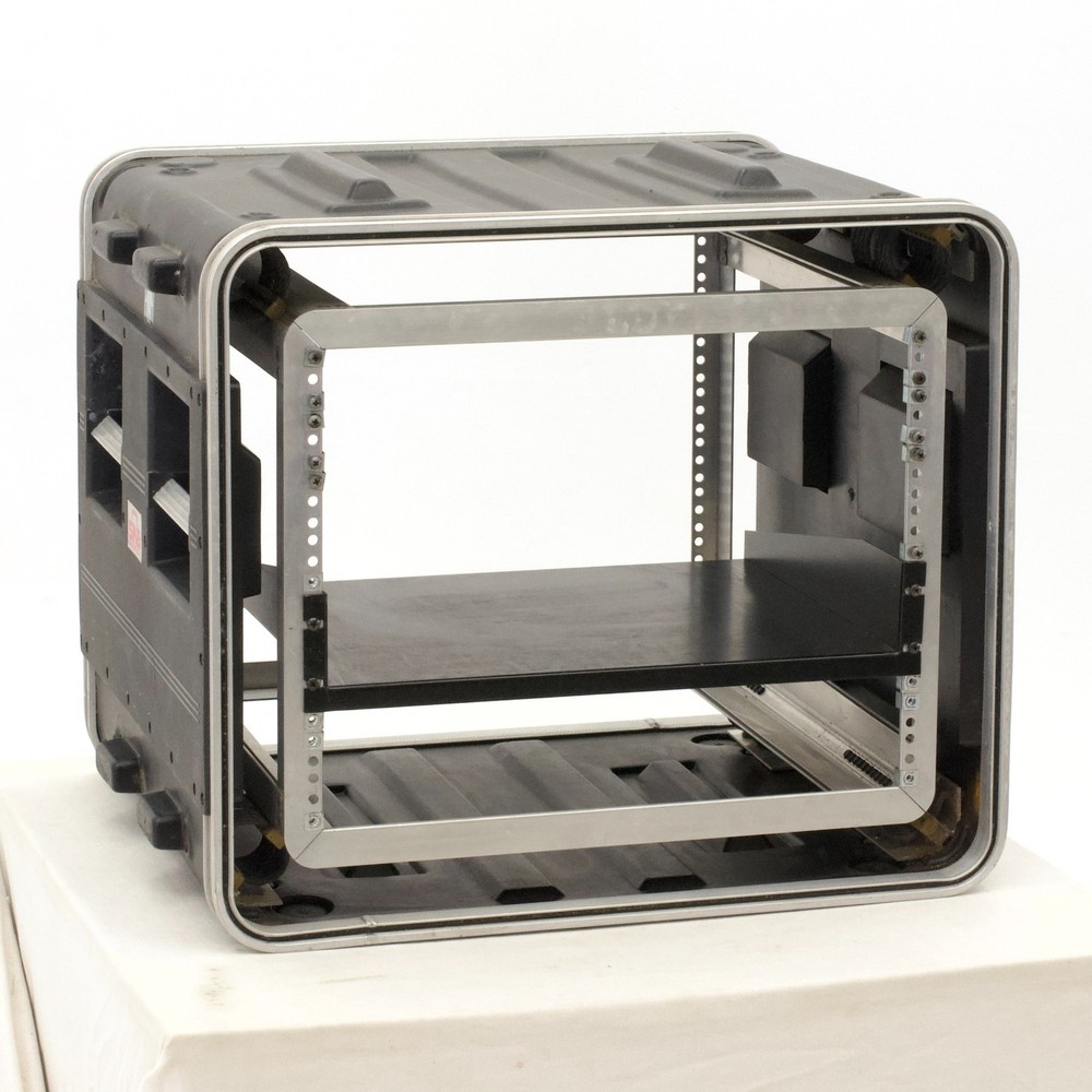 SKB 8-Space Shock-Mount Rack, 20-in Deep with Internal Suspension