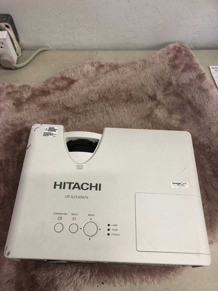 Hitachi Projector CP-X2530WN