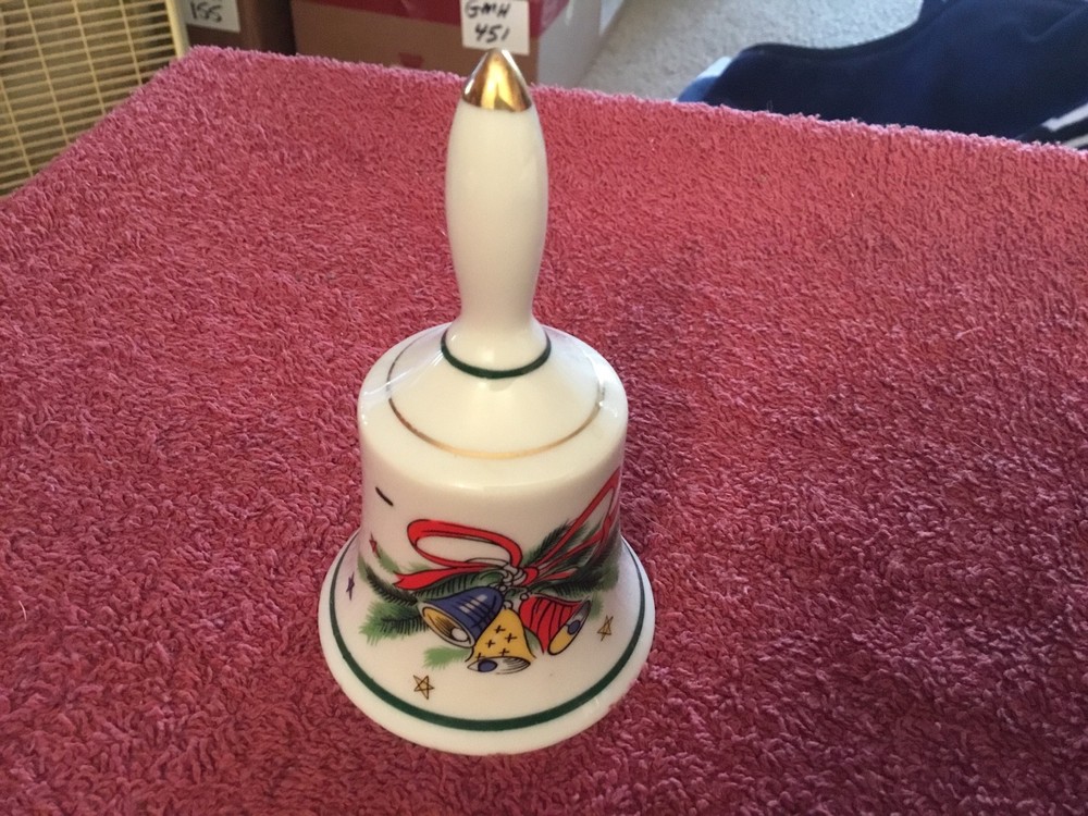 Ceramic Porcelain Bell with Christmas Dsign