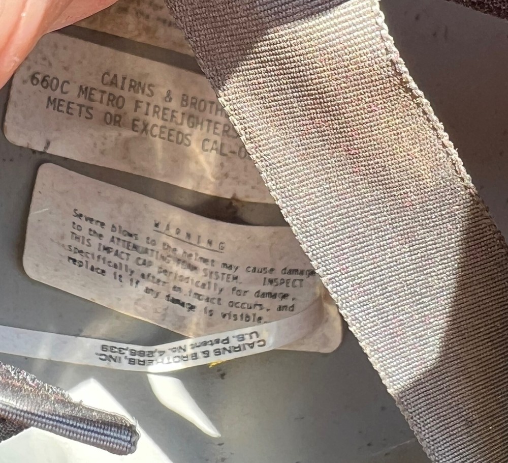 Cairns & Bros 660C Firefighter's Helmet