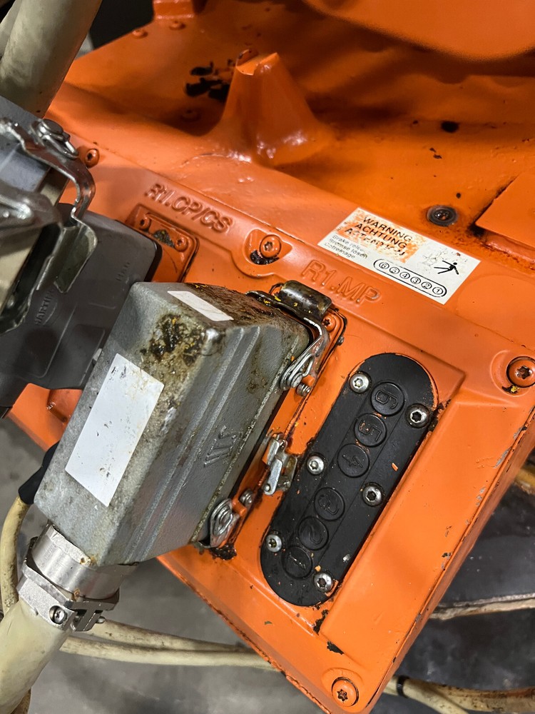 ABB 4400 PAYLOAD ROBOT WITH M99 CONTROL, PENDANT, 2000