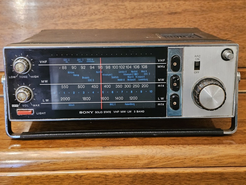 Very Rare Sony Solid State Radio TFM-8030L