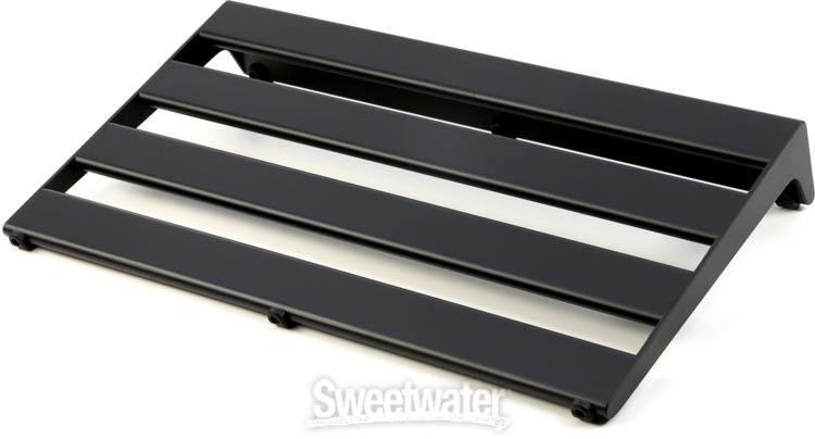 MONO Pedalboard Rail with Stealth Club Case - Medium