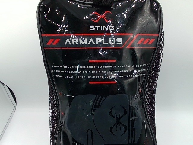 Armaplus 10oz Black Boxing Glove