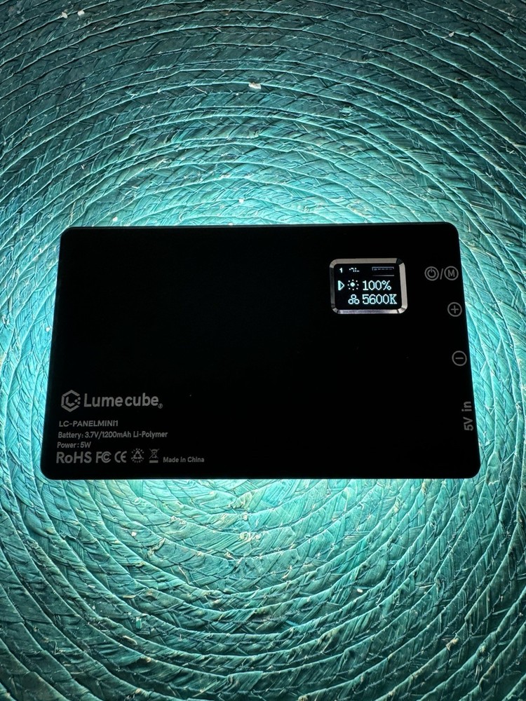 Lume Cube Camara Light  With Cover