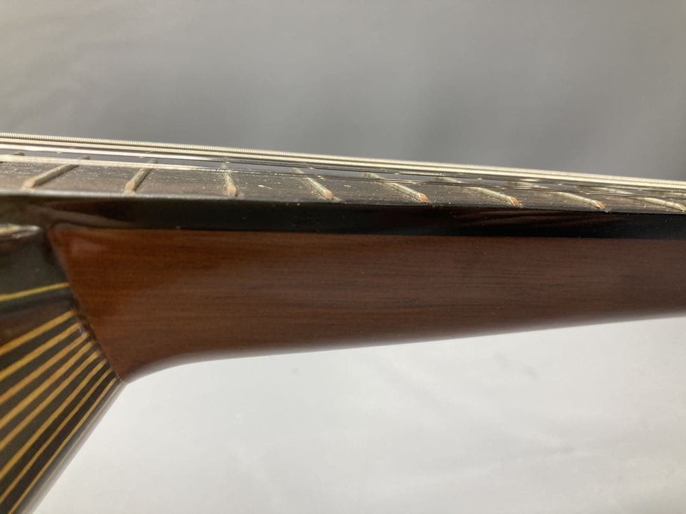 Mandolin Suzuki M-60