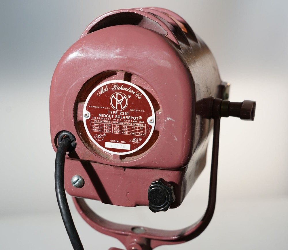 Mole Richardson Type 2351 200w Midget Solar Spot with barn doors          (BW1)