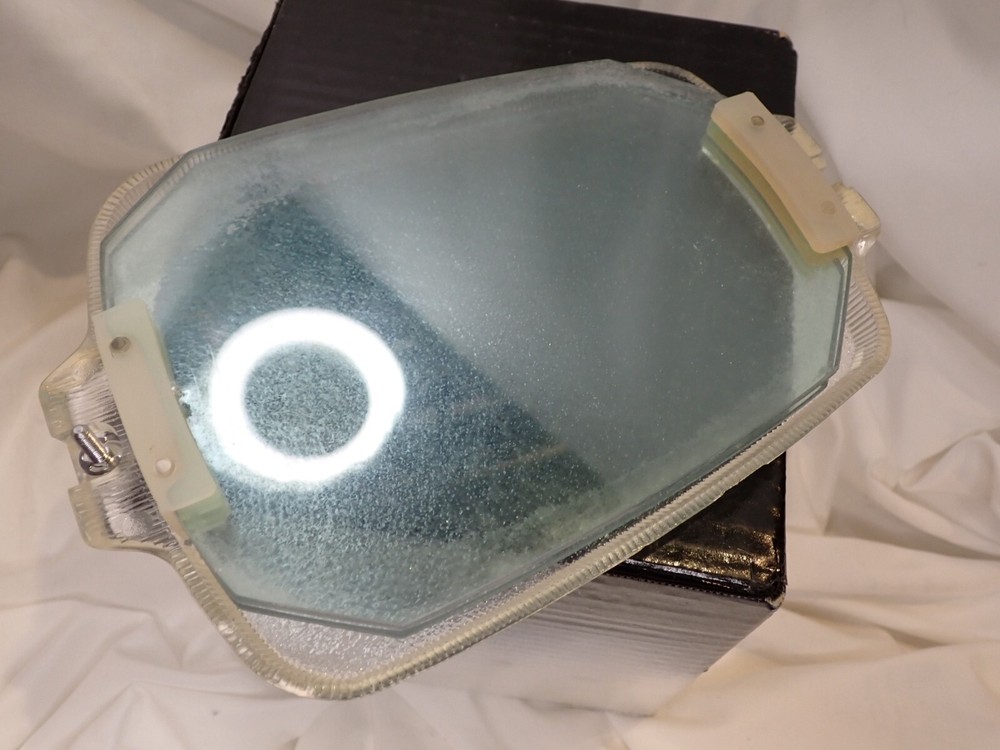 Skytron plastic Diffuser lens replacement w 2 glass filters Surgery Light